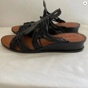 1. State leather sandals New